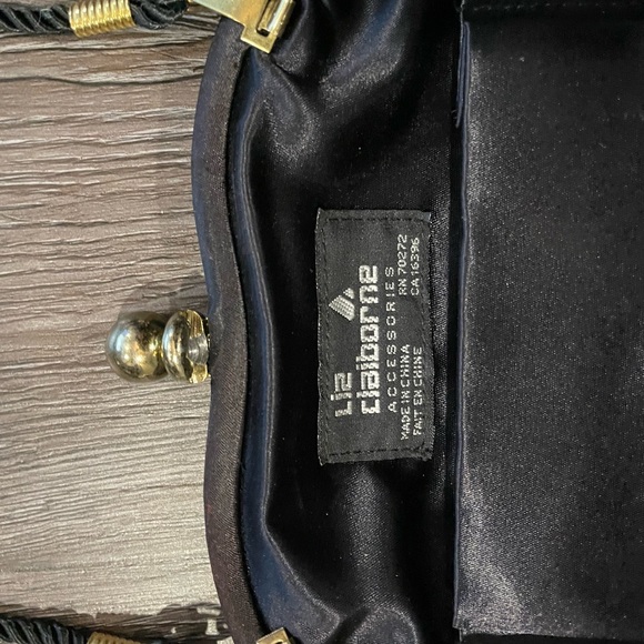 Liz Claiborn Back evening velvet clutch - Picture 9 of 10